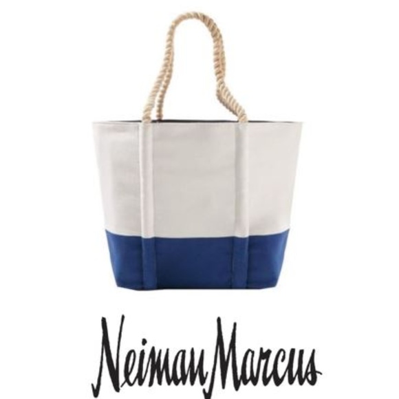 Neiman Marcus Handbags - NEIMAN MARCUS Beach Shoulder Canvas bag